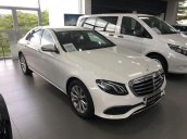 Bán ô tô Mercedes E200 sản xuất 2018, màu trắng như mới