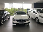 Bán ô tô Mercedes E200 sản xuất 2018, màu trắng như mới