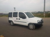 Cần bán gấp Fiat Doblo 2004, màu trắng, giá tốt