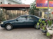 Cần bán Toyota Camry sản xuất năm 1999, màu xanh dưa