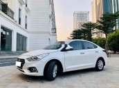 Cần bán lại xe Hyundai Accent đời 2018, màu trắng còn mới giá cạnh tranh