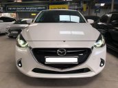 Bán Mazda 2 đời 2018, màu trắng còn mới