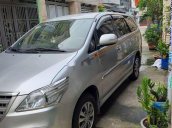 Cần bán xe Toyota Innova năm 2015, màu bạc