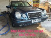 Bán ô tô Mercedes E230 đời 1997, nhập khẩu, màu xanh