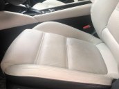 Cần bán lại xe Mazda 6 sản xuất năm 2019, màu trắng