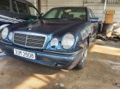 Bán ô tô Mercedes E230 đời 1997, nhập khẩu, màu xanh