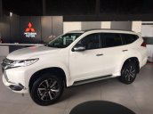 Bán Mitsubishi Pajero Sport năm 2019, màu trắng, xe nhập, mới hoàn toàn