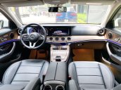 Bán Mercedes E200 năm sản xuất 2019, màu trắng, siêu lướt, mới đăng ký