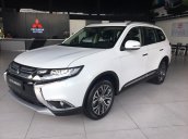 Bán ô tô Mitsubishi Outlander sản xuất năm 2019, màu trắng, nhập khẩu