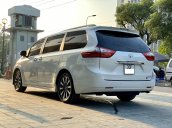 Cần bán nhanh chiếc xe Toyota Sienna, sản xuất 2018, giá tốt nhất