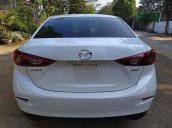 Bán Mazda 3 1.5 AT đời 2016, màu trắng số tự động