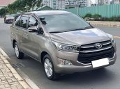 Cần bán gấp Toyota Innova 2.0E đời 2017 xe gia đình