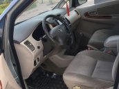 Cần bán gấp Toyota Innova 2008, màu bạc còn mới