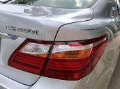 Cần bán gấp Lexus LS năm sản xuất 2010, màu bạc còn mới