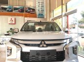 Bán ô tô Mitsubishi Triton sản xuất năm 2019, màu trắng, nhập khẩu nguyên chiếc, giá tốt