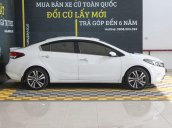 Bán Kia Cerato đời 2018, màu trắng, mới 100%