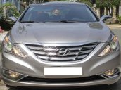 Bán Hyundai Sonata đời 2011, màu bạc, nhập khẩu