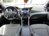 Bán Hyundai Sonata đời 2011, màu bạc, nhập khẩu