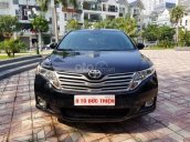 Bán nhanh chiếc xe Toyota Venza đời 2010, màu đen, giá hấp dẫn