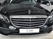 E200 tiết kiệm 8% thuế. Xe còn mới chưa lăn bánh