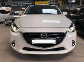 Cần bán gấp Mazda 2 màu trắng, nhập khẩu nguyên chiếc chính hãng