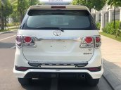 Cần bán gấp Toyota Fortuner đời 2014, màu trắng giá 699tr xe nguyên bản