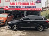 Bán Mitsubishi Outlander 2.0 CVT Premium năm 2018, màu đen, giá tốt