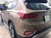 Cần bán xe Hyundai Santa Fe năm sản xuất 2019, màu nâu