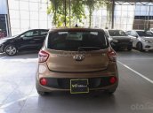 Bán Hyundai Grand i10 Hatchback 1.2AT 2017, xe cực mới vừa chạy 21000 km, trả góp 70%