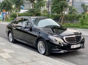 Cần bán xe Mercedes E200 đời 2015, màu đen