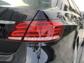 Cần bán xe Mercedes E200 đời 2015, màu đen