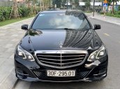 Cần bán xe Mercedes E200 đời 2015, màu đen