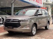 Cần bán xe Toyota Innova 2.0E đời 2019, màu đồng