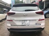 Bán Hyundai Tucson sản xuất 2019, màu trắng, giá cạnh tranh