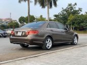 Bán xe Mercedes E200 đời 2013, màu nâu