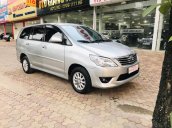 Cần bán xe Toyota Innova 2.0 G số tự động, đời 2014, màu bạc, giá tốt