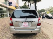 Cần bán xe Toyota Innova 2.0 G số tự động, đời 2014, màu bạc, giá tốt