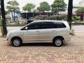 Cần bán xe Toyota Innova 2.0 G số tự động, đời 2014, màu bạc, giá tốt