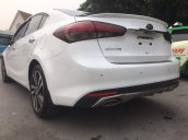 Kia Cerato 1.6AT sản xuất 2017, màu trắng, giá cạnh tranh