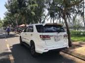 Bán xe Toyota Fortuner TRD Sportivo 4x2 AT sản xuất năm 2016, màu trắng 