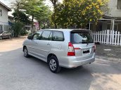 Bán ô tô Toyota Innova sản xuất 2015, màu bạc chính chủ, giá 539tr xe nguyên bản