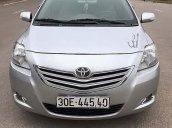 Cần bán Toyota Vios 1.5E năm sản xuất 2011, màu bạc, xe gia đình