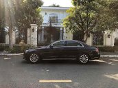 Cần bán gấp Mercedes E200 2018, màu đen, chính chủ