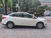 Bán Ford Focus Titanium 1.5L đời 2017, màu trắng, chính chủ, 669tr