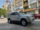 Bán Toyota Fortuner đời 2009, màu bạc còn mới