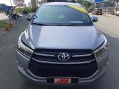 Cần bán Toyota Innova 2.0G AT đời 2017, màu bạc số tự động