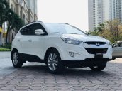 Bán xe Hyundai Tucson đời 2011, màu trắng