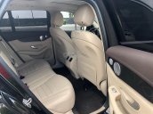 MBA Auto - Bán xe Mercedes GLC300 màu đen 2019 mới nhất siêu lướt - trả trước 750 triệu nhận xe