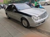 Bán Mercedes E240 W211 2002, màu bạc, giá chỉ 260 triệu