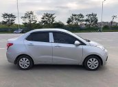 Cần bán Hyundai Grand i10 năm sản xuất 2016, màu bạc, nhập khẩu